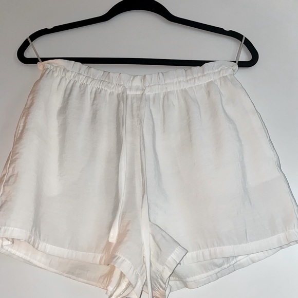 Zara matching set - shorts and light jacket - Picture 4 of 4